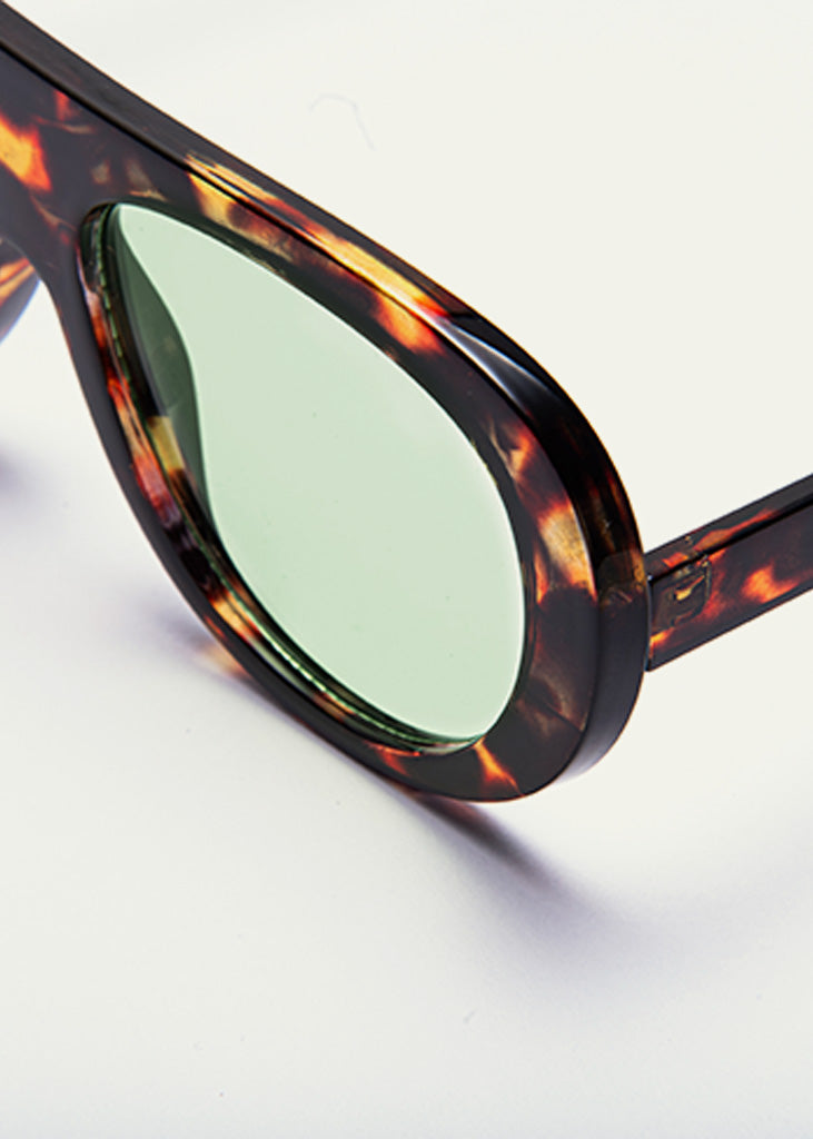 sybaria; sybaria sunglasses; GARDA sunglasses (HAVANA & MINT); Oval; Oval luxury; premium unisex eyewear; ultralight polycarbonate eyewear; Mint UV400 lenses; high fashion eyewear; chromotherapy eyewear;