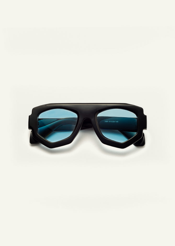 sybaria; sybaria sunglasses; SPARTACO sunglasses (BLACK & BLUE); Oversized & Oval; Oversized & Oval luxury; premium unisex eyewear; ultra-light polycarbonate eyewear; UV400 blue lenses; high-fashion eyewear; chromotherapy eyewear;