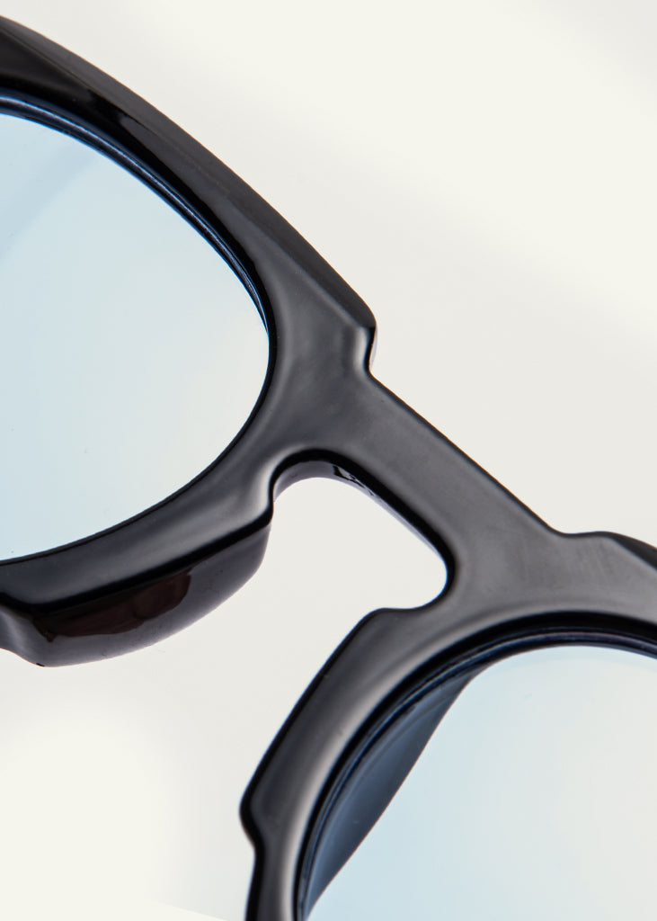 sybaria; sybaria sunglasses; VERCELLI sunglasses (BLACK & SKY BLUE); Wayfarer & Geometric; Wayfarer & Geometric luxury; premium unisex eyewear; ultra-light polycarbonate eyewear; sky blue UV400 lenses; high-fashion eyewear; chromotherapy eyewear;