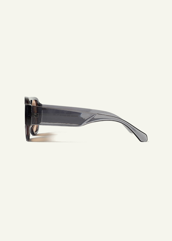 sybaria; sybaria sunglasses; MONTENAPOLEONE sunglasses (BLACK & AMBER); Aviator; luxury Aviator; premium unisex eyewear; ultra-lightweight polycarbonate eyewear; Amber UV400 lenses; high fashion eyewear; chromotherapy eyewear;
